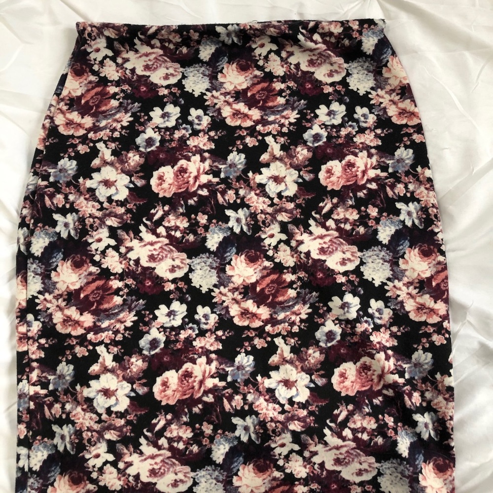 Floral pencil skirt